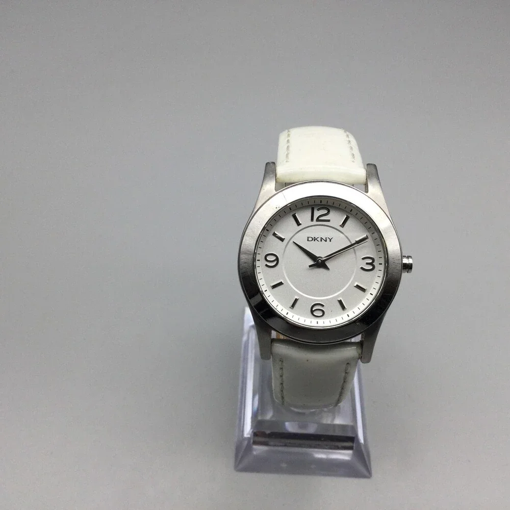 DKNY Womens Watch 32mm Silver Tone White Leather 5 ATM Stainless New Battery
